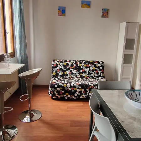 Apartment Petronia & Historic Centre