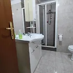 Petronia & Historic Centre * Καόρλε