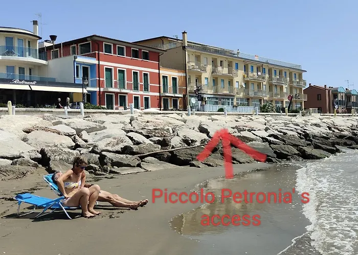 Petronia & Historic Centre